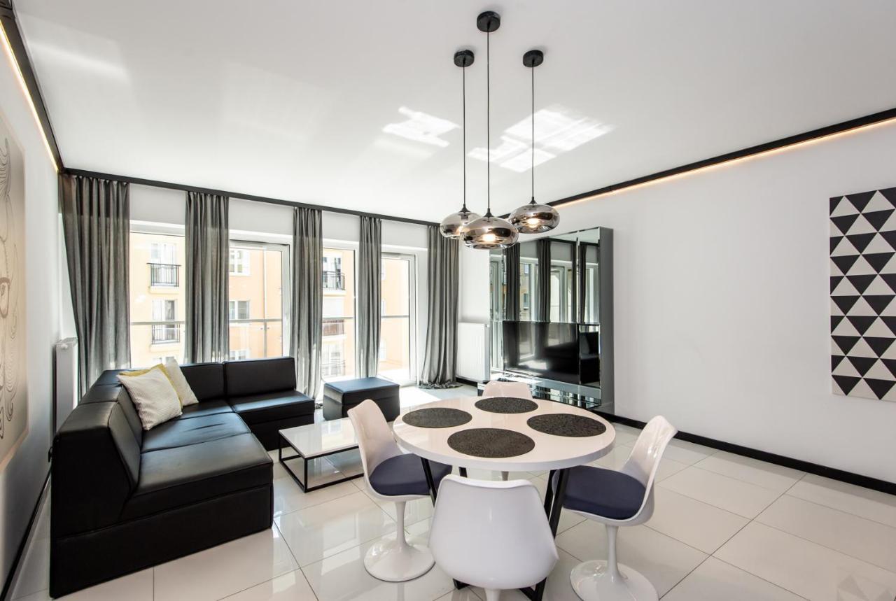 Super-Apartamenty Presidential Suite Познань Екстер'єр фото
