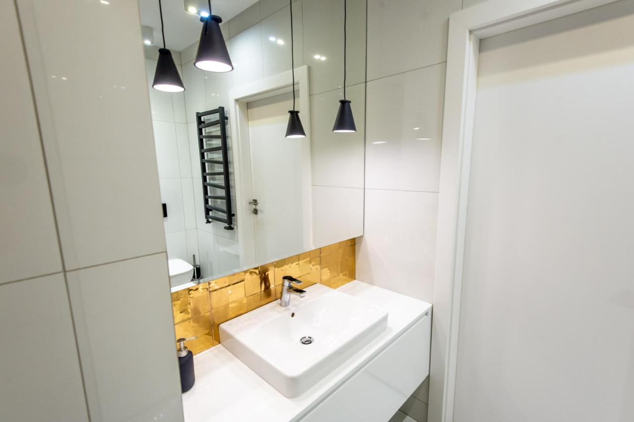 Super-Apartamenty Presidential Suite Познань Екстер'єр фото