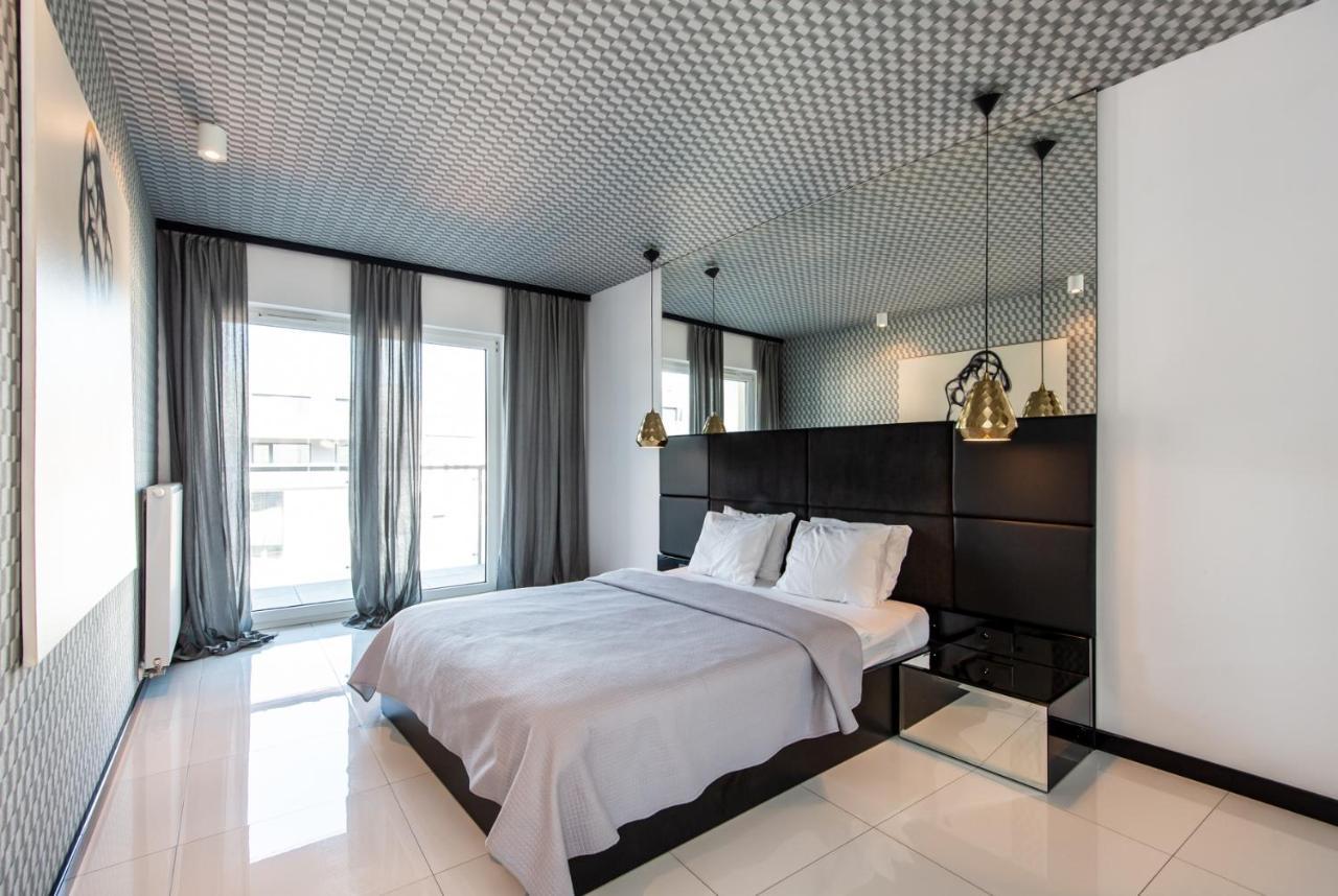 Super-Apartamenty Presidential Suite Познань Екстер'єр фото